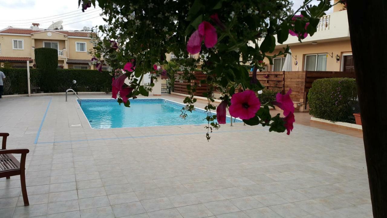 Ivoton Home Paphos Exterior foto